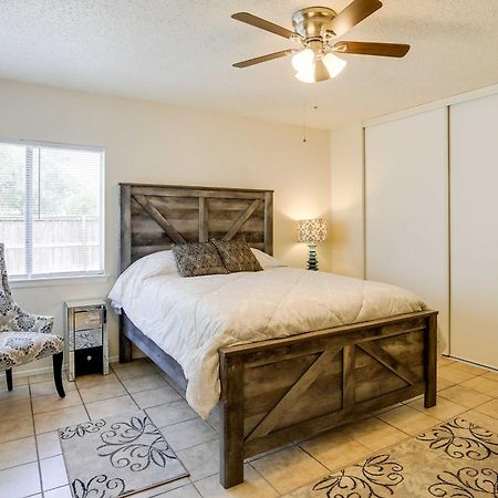 Sunny San Antonio Home With Backyard And Patio! 외부 사진