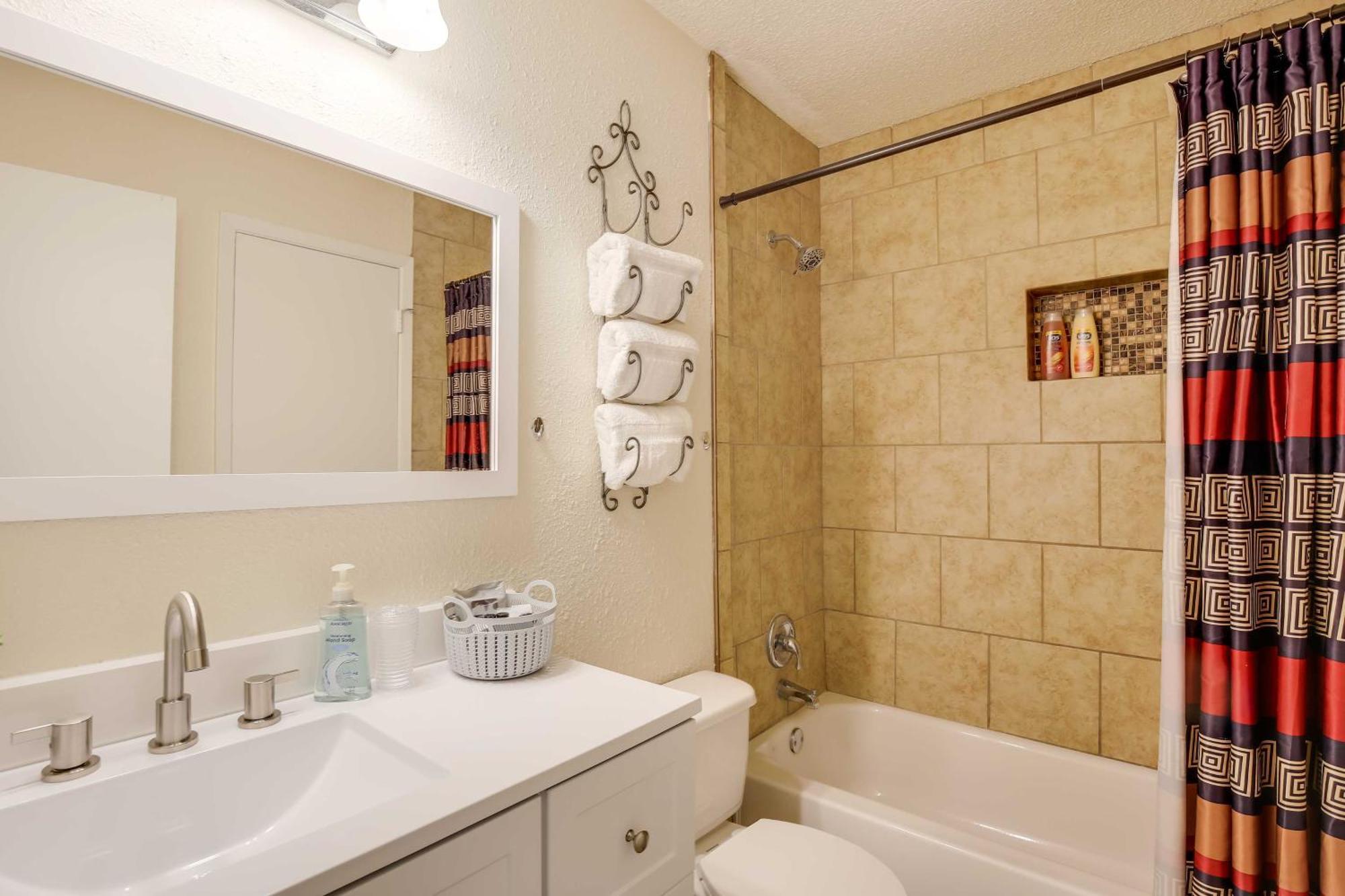 Sunny San Antonio Home With Backyard And Patio! 외부 사진